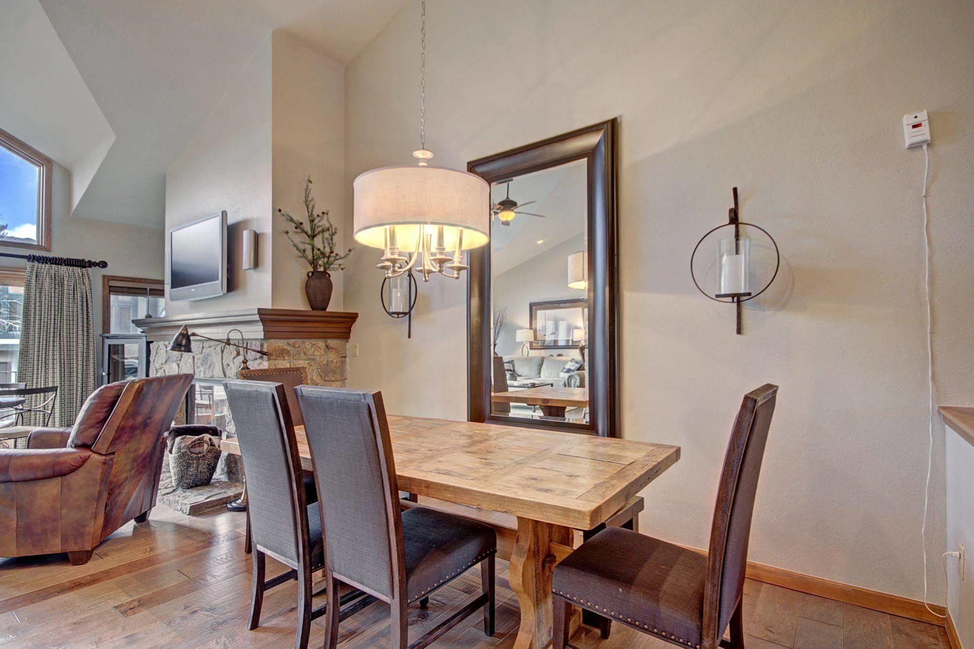 One Breckenridge Place Townhomes エクステリア 写真