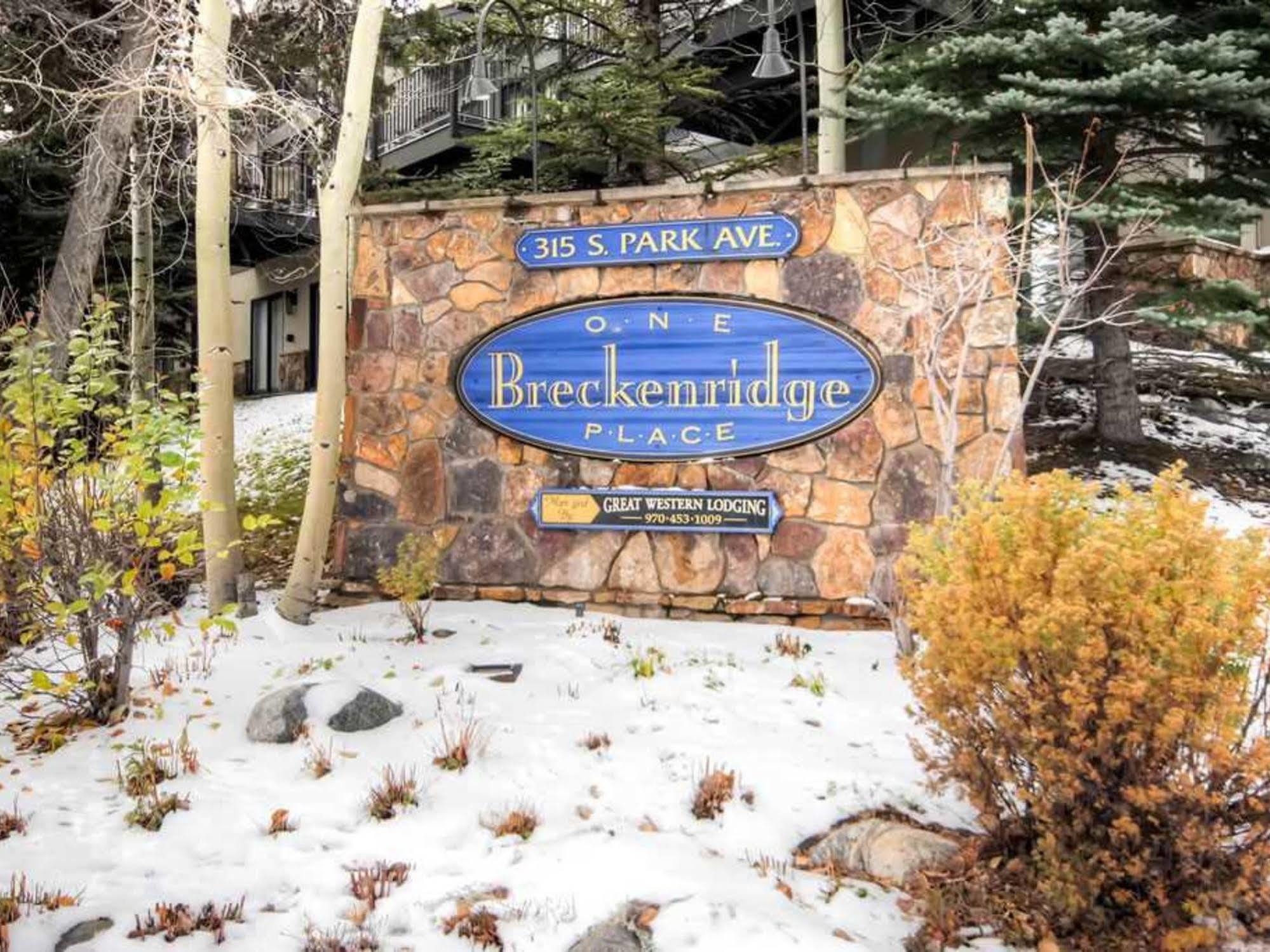 One Breckenridge Place Townhomes エクステリア 写真
