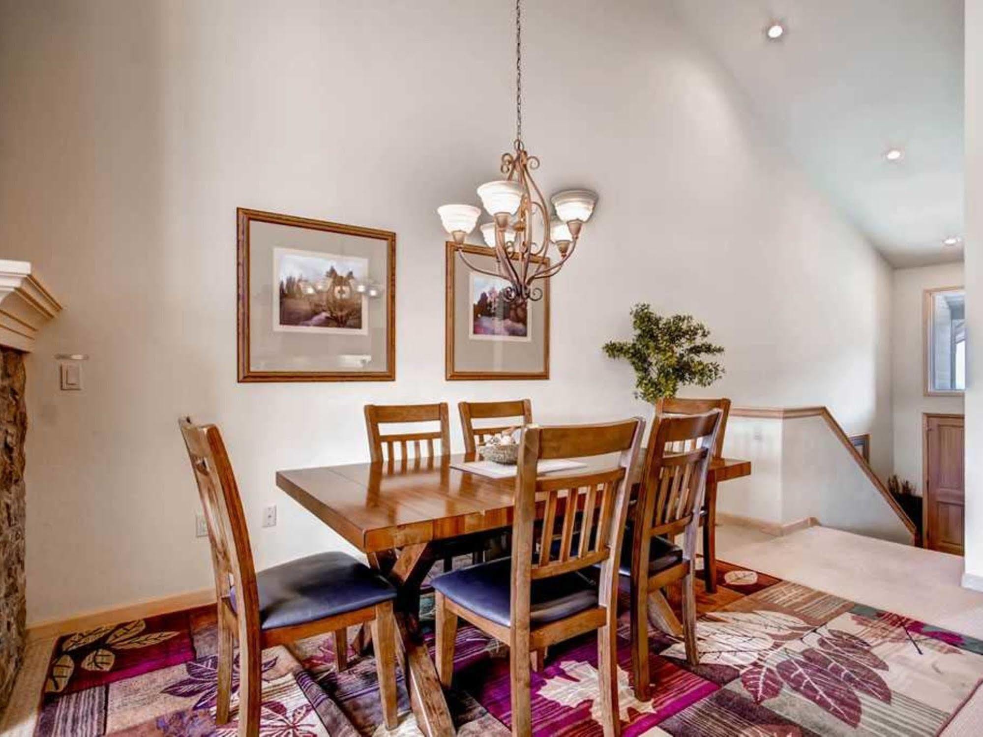 One Breckenridge Place Townhomes エクステリア 写真