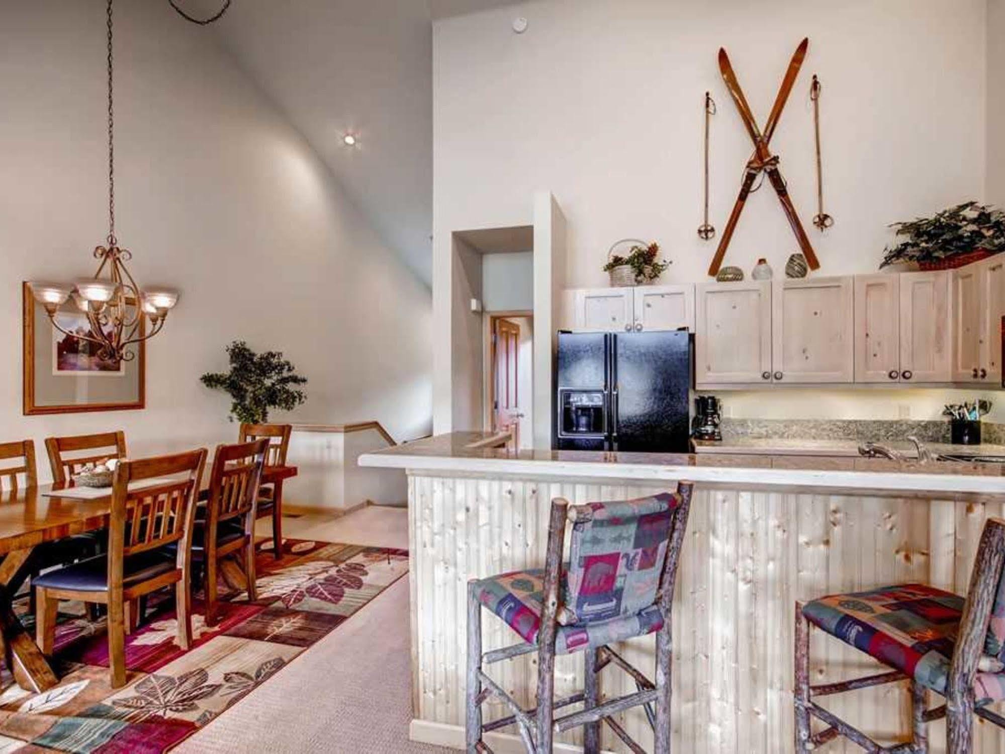 One Breckenridge Place Townhomes エクステリア 写真