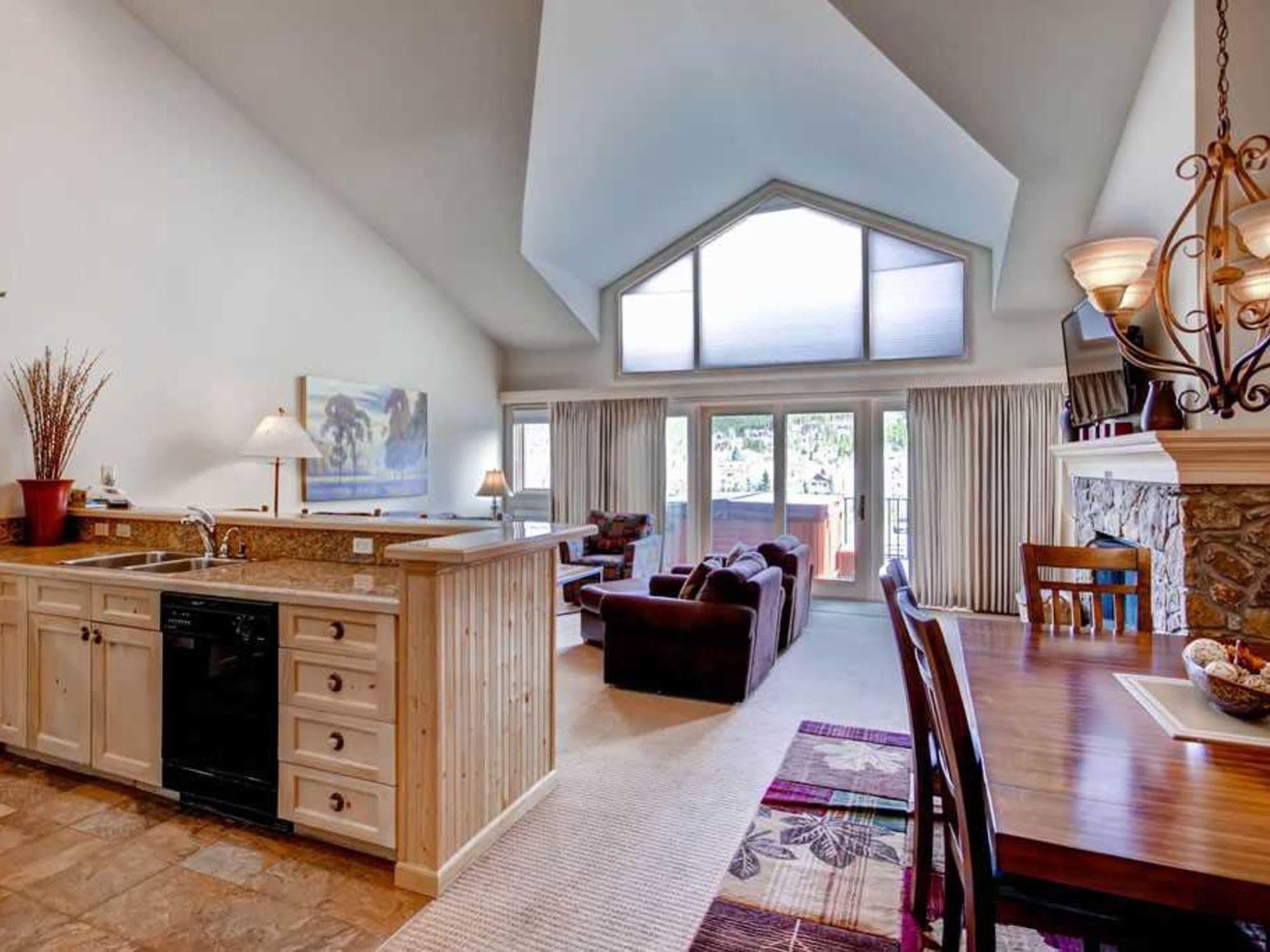 One Breckenridge Place Townhomes エクステリア 写真