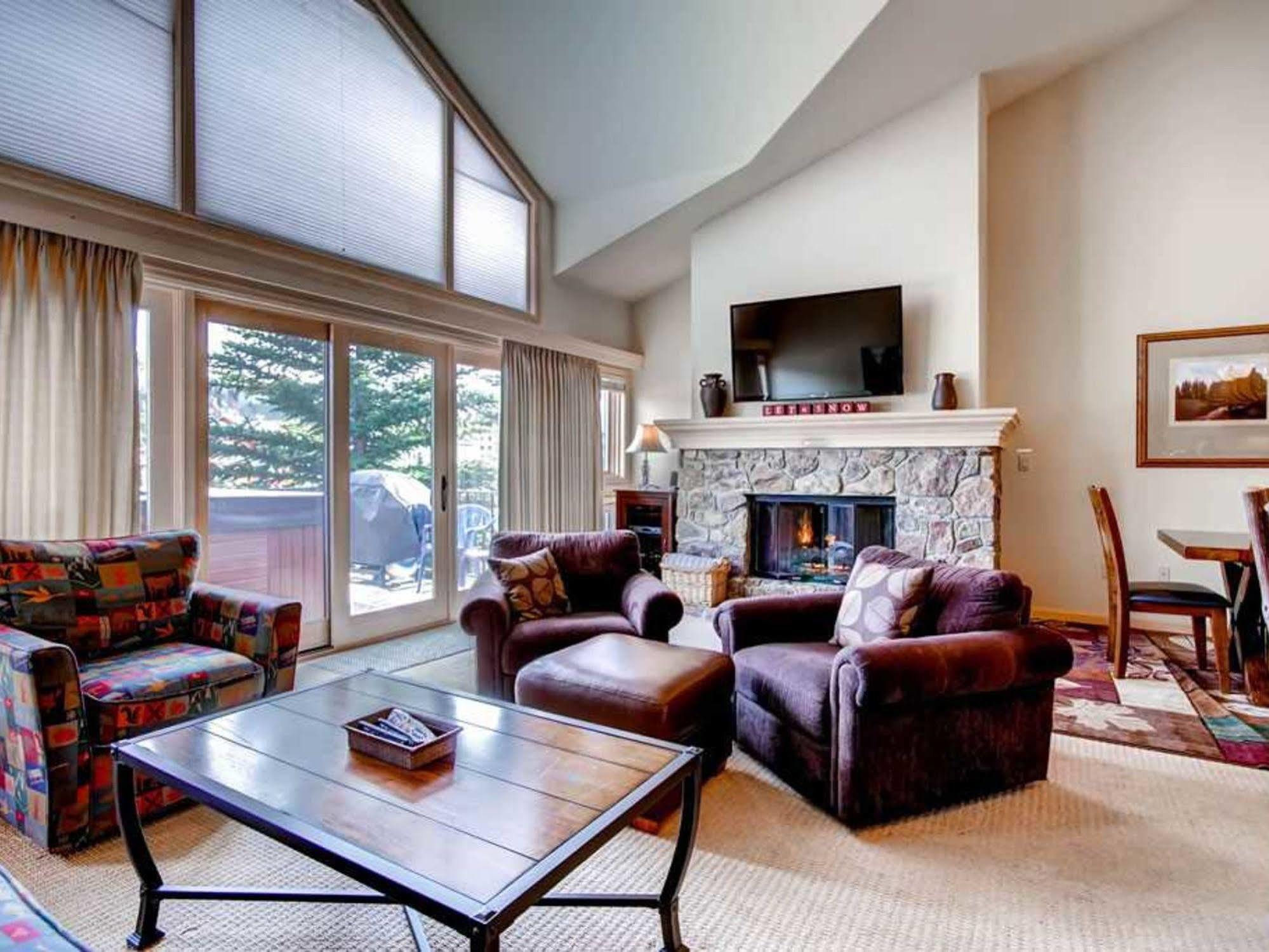 One Breckenridge Place Townhomes エクステリア 写真